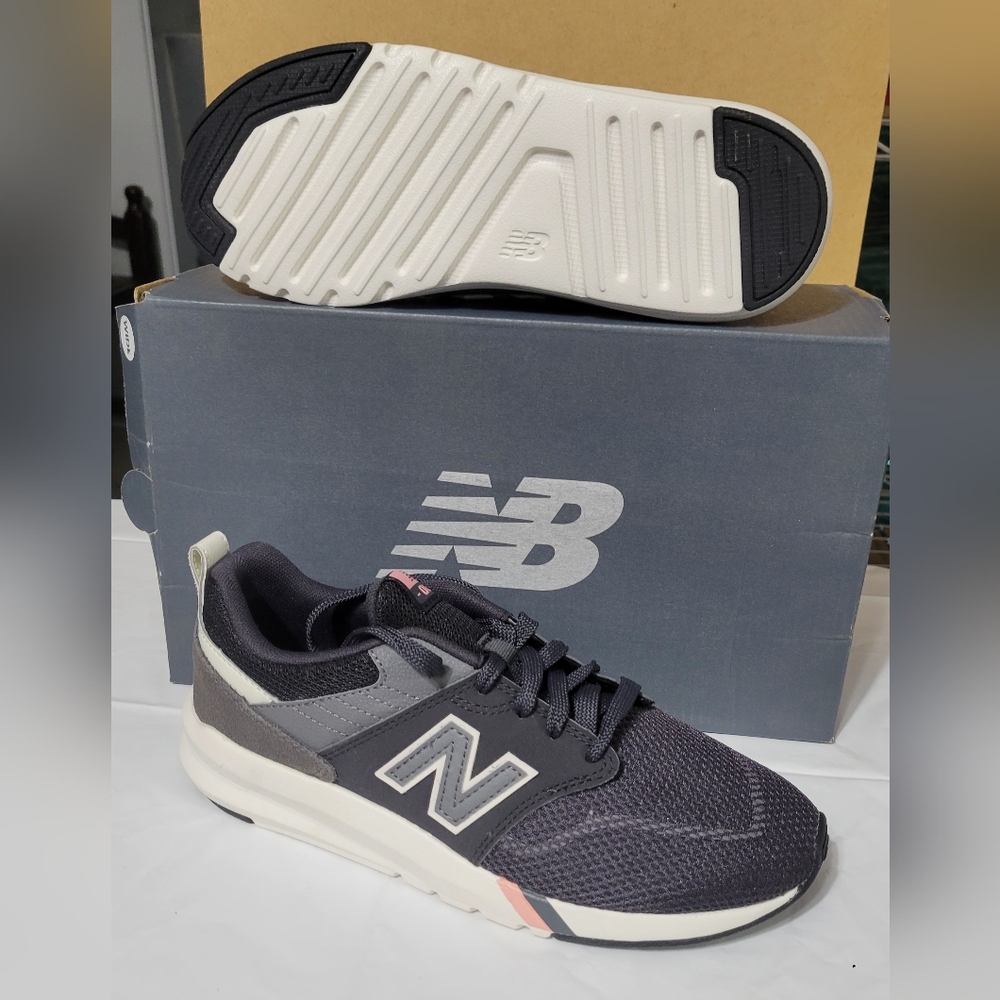 Women New balance Lifestyle